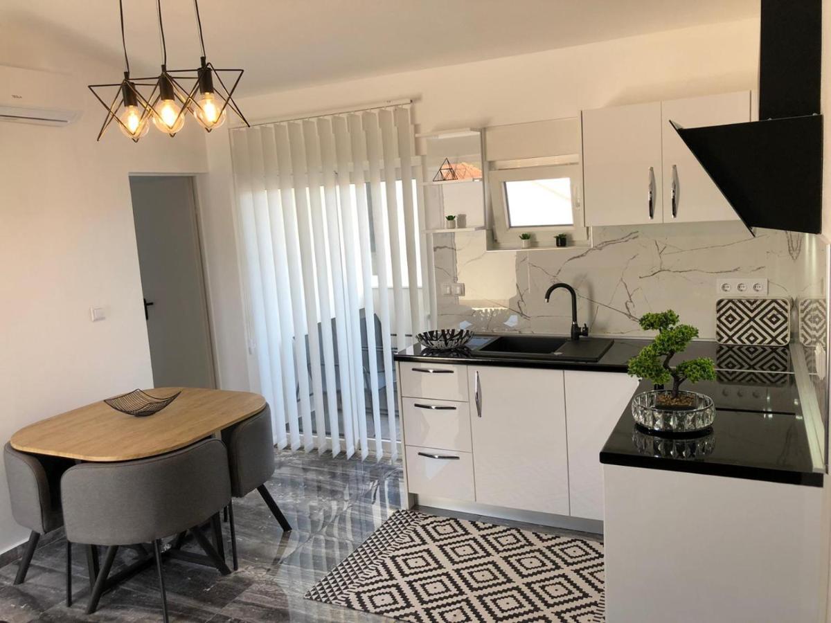 Apartman Luce Daire Bibinje Dış mekan fotoğraf